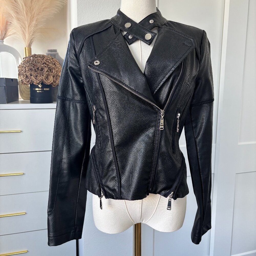 GRACIA Jacket Women's Medium Black Faux Leather Motorcycle Jacket Lapel Collar